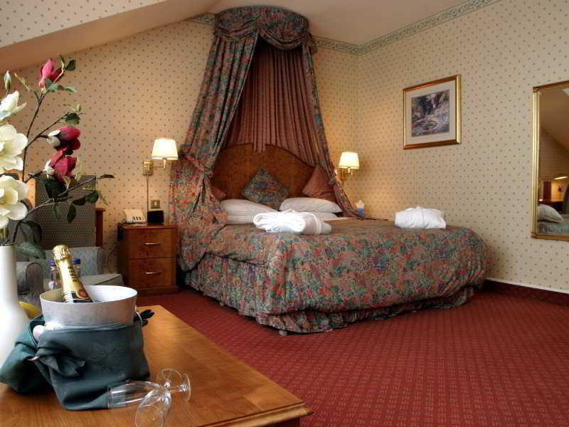 Moorside Grange Hotel & Spa Stockport Bagian luar foto